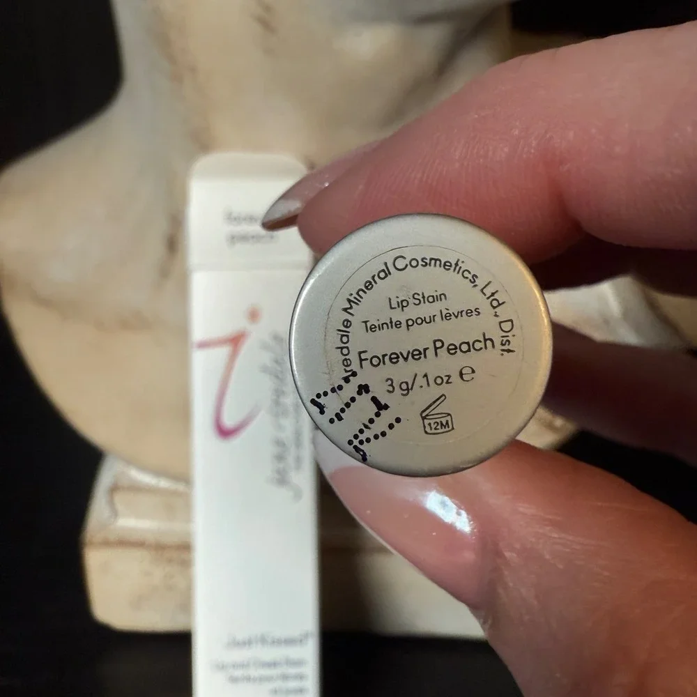 Jane Iredale Just Kissed Lip and Cheek Stain Forever Peach 3g .1oz New in Box‎